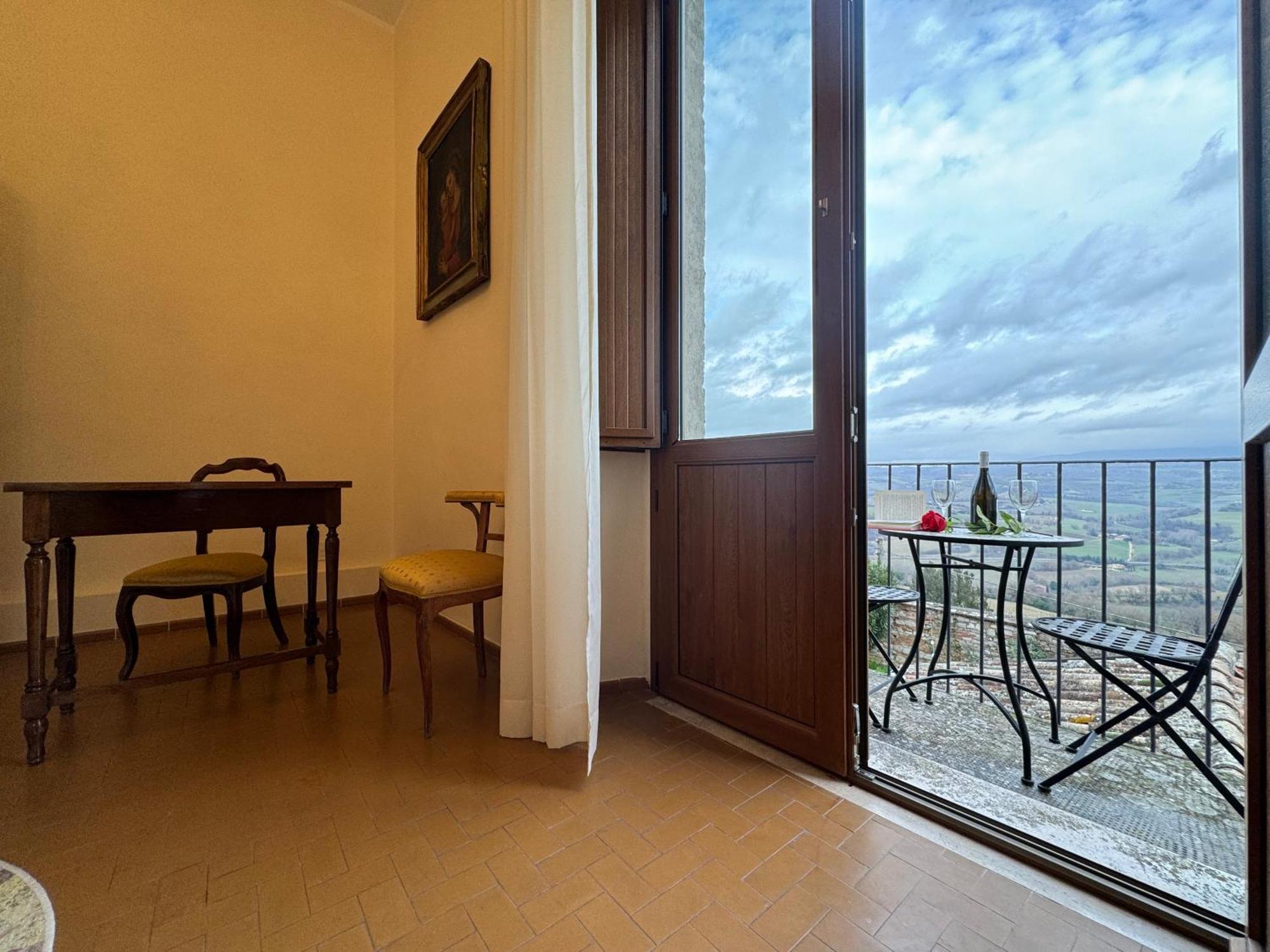 Monastero Ss. Annunziata Hotel Todi Bagian luar foto